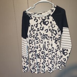 Black and White Leopard Print Women's Top